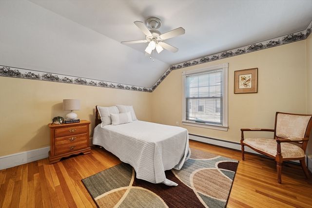 27 Vernon St, Haverhill, MA 01835