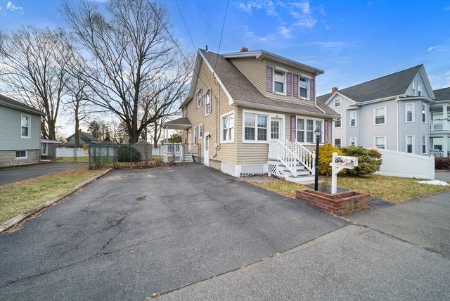 27 Vernon St, Haverhill, MA 01835