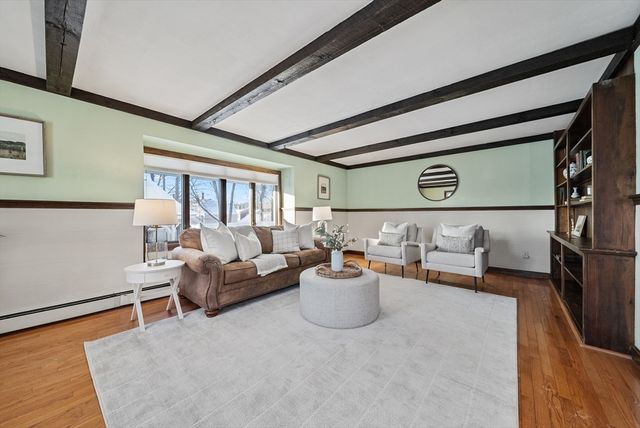 27 Vernon St, Haverhill, MA 01835