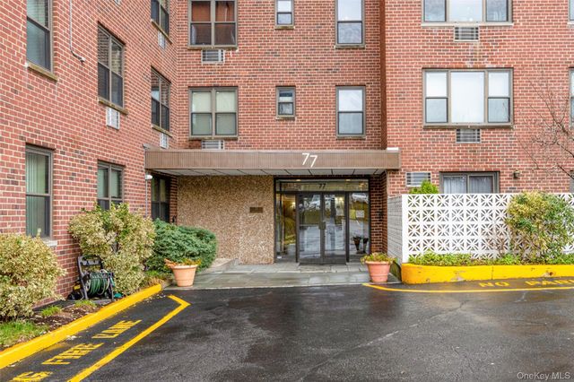 77 Carpenter Avenue 4T, Mount Kisco, NY 10549