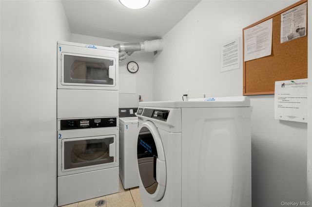 77 Carpenter Avenue 4T, Mount Kisco, NY 10549