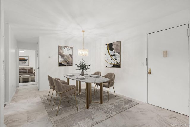 77 Carpenter Avenue 4T, Mount Kisco, NY 10549