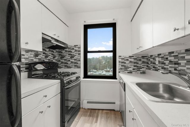 77 Carpenter Avenue 4T, Mount Kisco, NY 10549