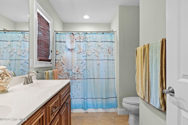 133 NE 3rd Street, Oak Island, NC 28465