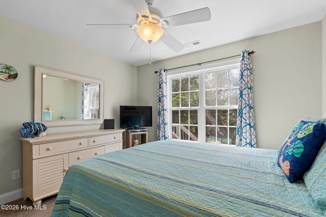 133 NE 3rd Street, Oak Island, NC 28465