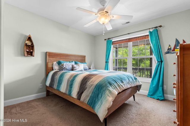 133 NE 3rd Street, Oak Island, NC 28465
