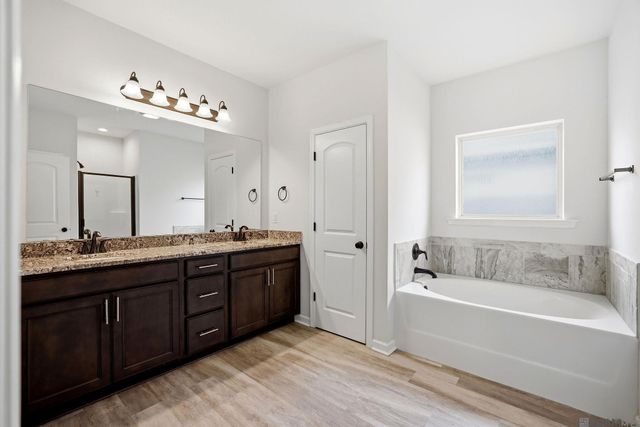 1022 Gentle Wind Dr, Baton Rouge, LA 70820