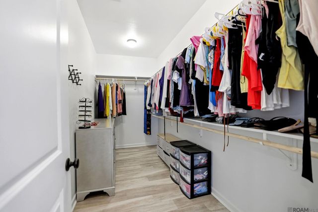 1022 Gentle Wind Dr, Baton Rouge, LA 70820