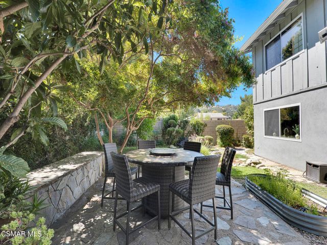 4334 Deerpark Court, Westlake Village, CA 91361