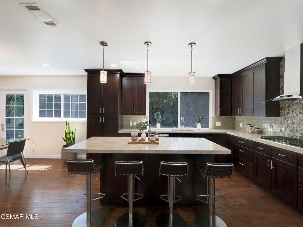 4334 Deerpark Court, Westlake Village, CA 91361