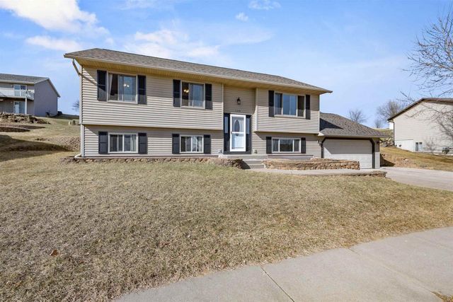 120 Thomas Road, Reedsburg, WI 53959