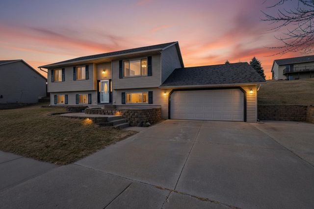 120 Thomas Road, Reedsburg, WI 53959