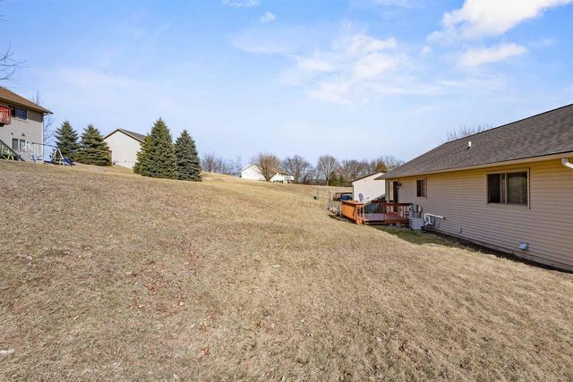 120 Thomas Road, Reedsburg, WI 53959