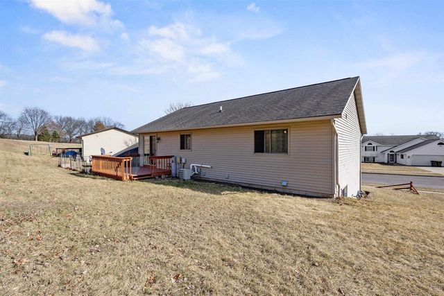 120 Thomas Road, Reedsburg, WI 53959