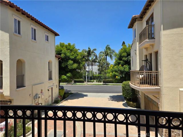 12914 Agustin Place, Playa Vista, CA 90094