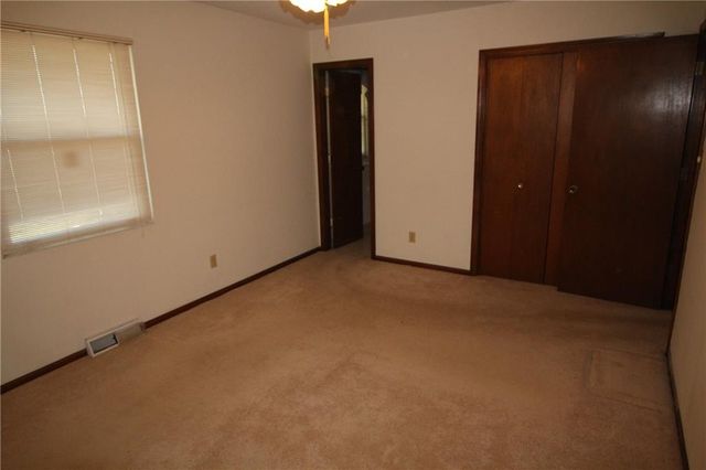 21409 McLouth Road, Mclouth, KS 66054