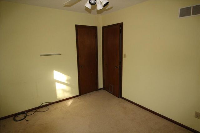 21409 McLouth Road, Mclouth, KS 66054