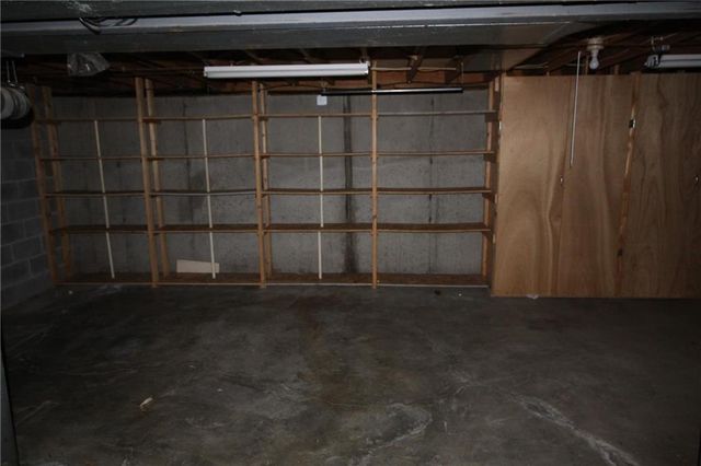 21409 McLouth Road, Mclouth, KS 66054