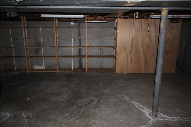 21409 McLouth Road, Mclouth, KS 66054