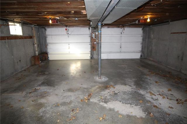 21409 McLouth Road, Mclouth, KS 66054