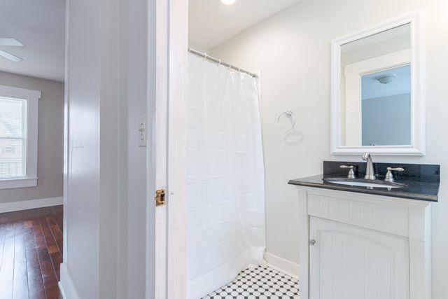 43 6th St Unit A, Dover, NH 03820