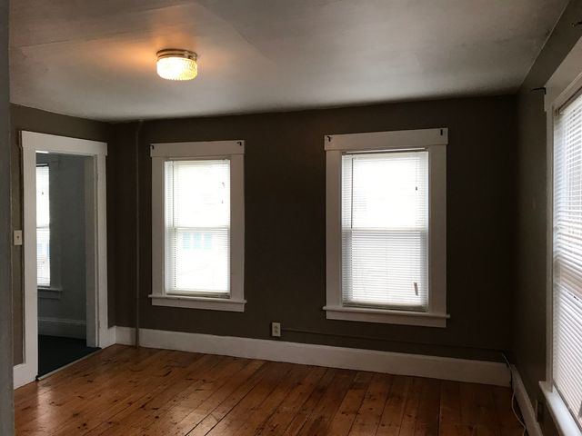 43 6th St Unit A, Dover, NH 03820