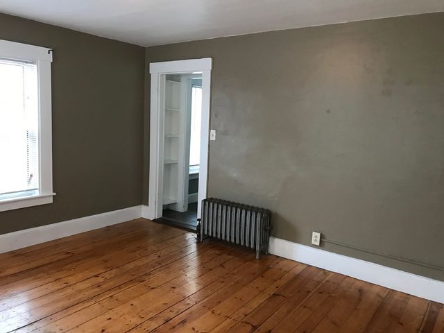 43 6th St Unit A, Dover, NH 03820