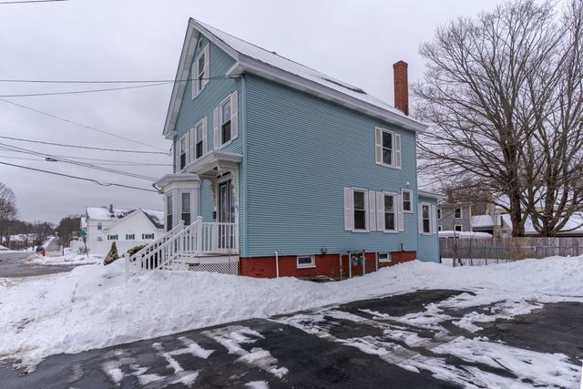 43 6th St Unit A, Dover, NH 03820