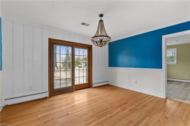 5712 Oak Terrace DR, Virginia Beach, VA 23464