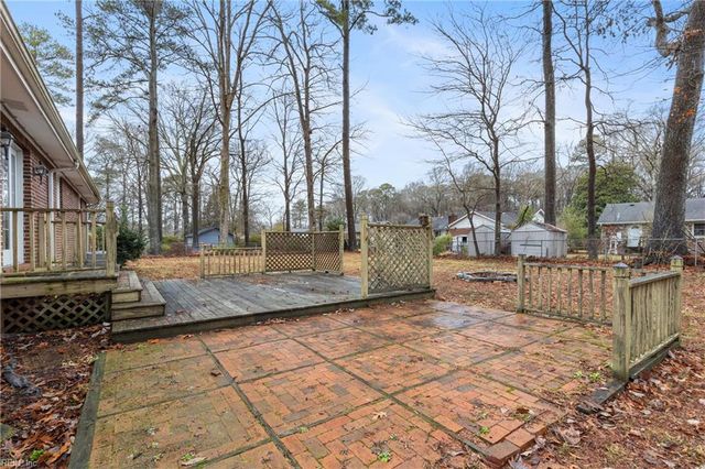 5712 Oak Terrace DR, Virginia Beach, VA 23464