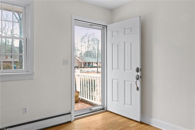 5712 Oak Terrace DR, Virginia Beach, VA 23464