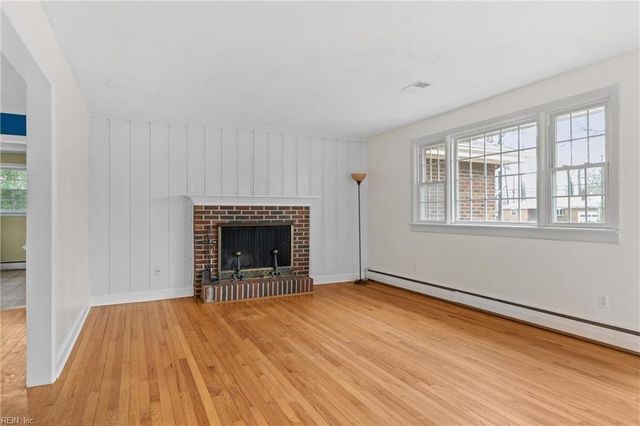 5712 Oak Terrace DR, Virginia Beach, VA 23464