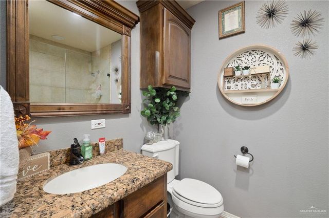 1222 S Bluebonnet Street, Pharr, TX 78577