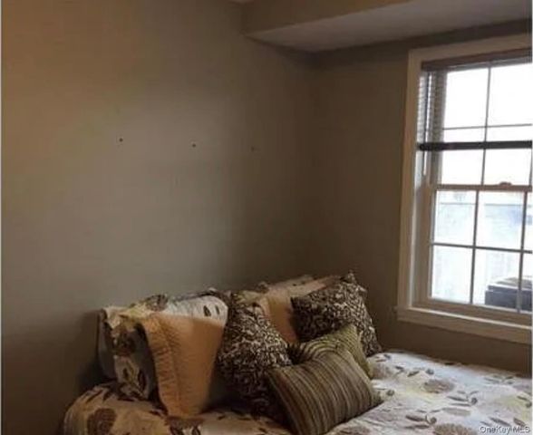 3 Cross Street 304, Suffern, NY 10901