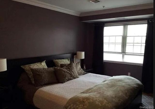 3 Cross Street 304, Suffern, NY 10901