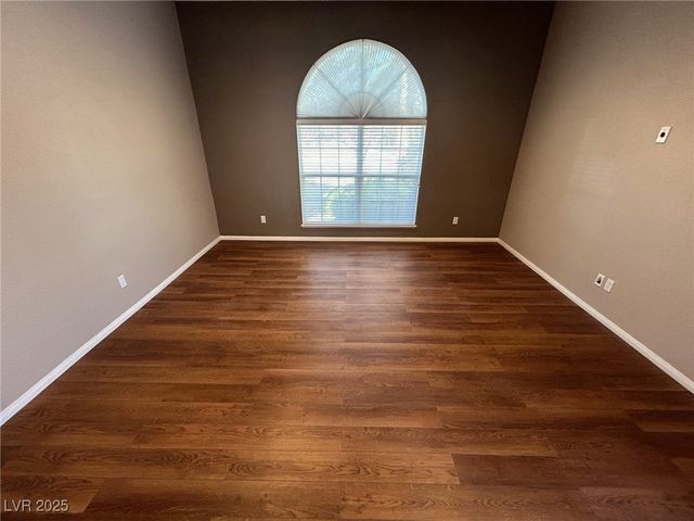 5001 Palm View Drive, Las Vegas, NV 89130