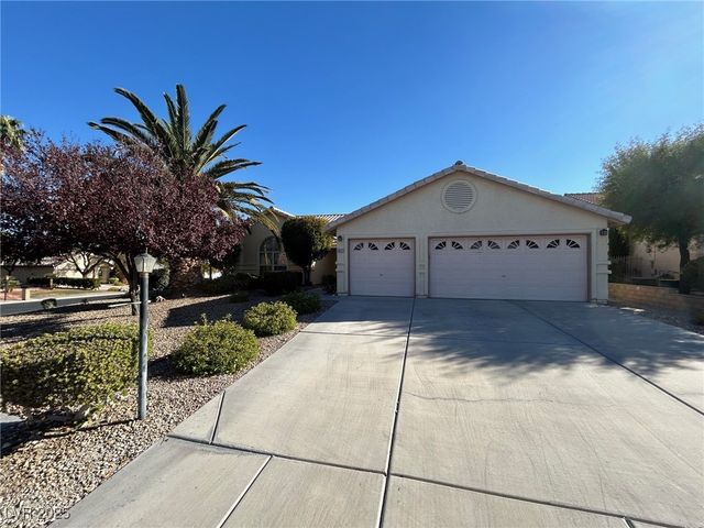 5001 Palm View Drive, Las Vegas, NV 89130