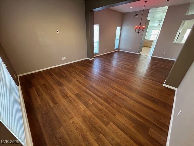 5001 Palm View Drive, Las Vegas, NV 89130