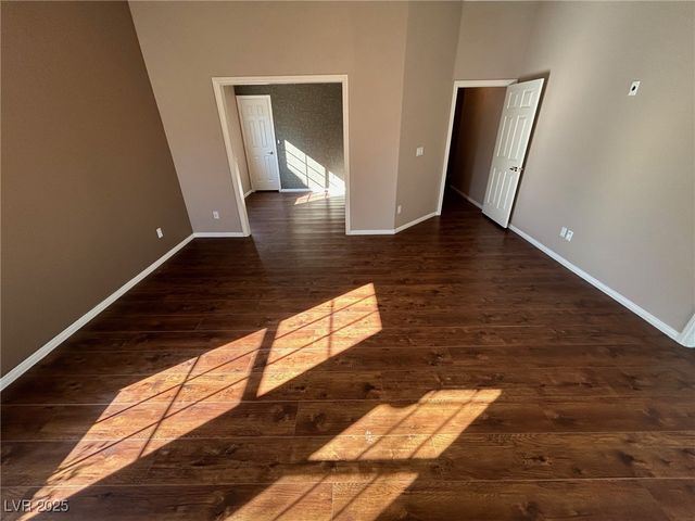 5001 Palm View Drive, Las Vegas, NV 89130