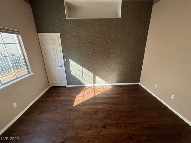 5001 Palm View Drive, Las Vegas, NV 89130