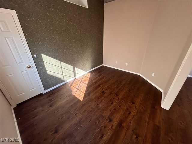 5001 Palm View Drive, Las Vegas, NV 89130