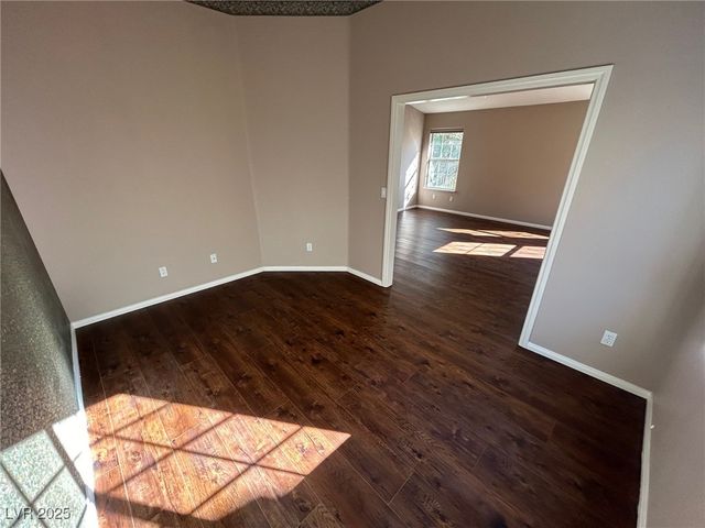 5001 Palm View Drive, Las Vegas, NV 89130