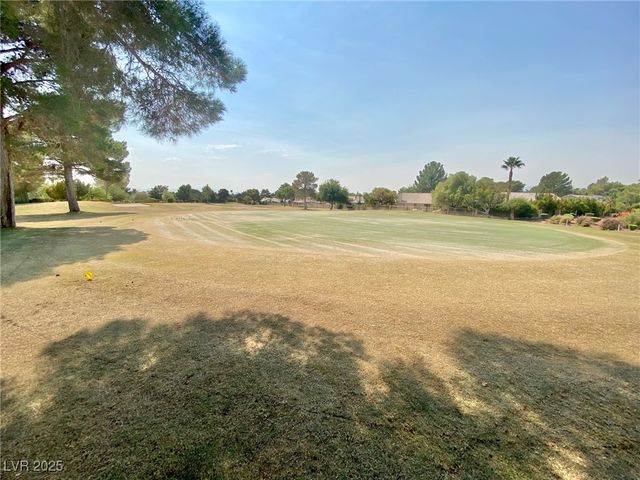 5001 Palm View Drive, Las Vegas, NV 89130