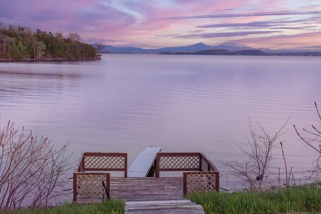 14 Turtle Bay Lane, South Hero, VT 05486