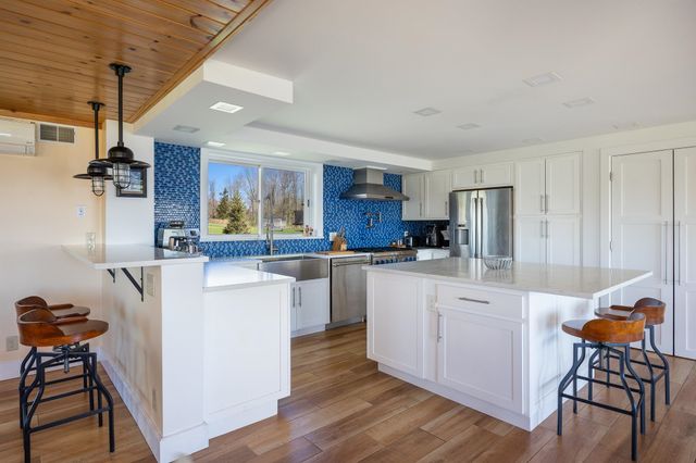 14 Turtle Bay Lane, South Hero, VT 05486