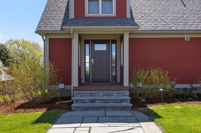 14 Turtle Bay Lane, South Hero, VT 05486
