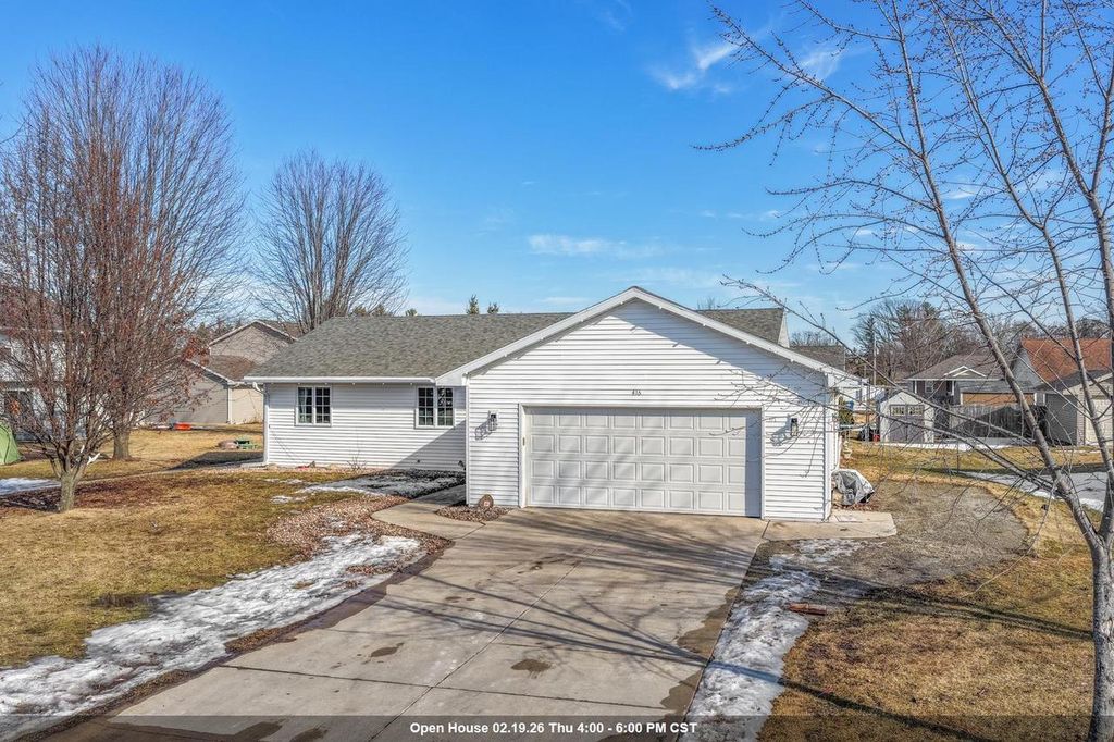 416 PATRICK LANE, Pulaski, WI 54162