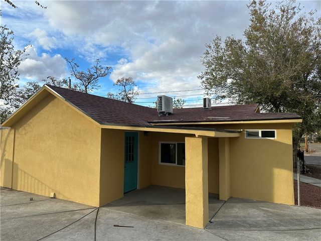 524 1st Avenue, Kingman, AZ 86401