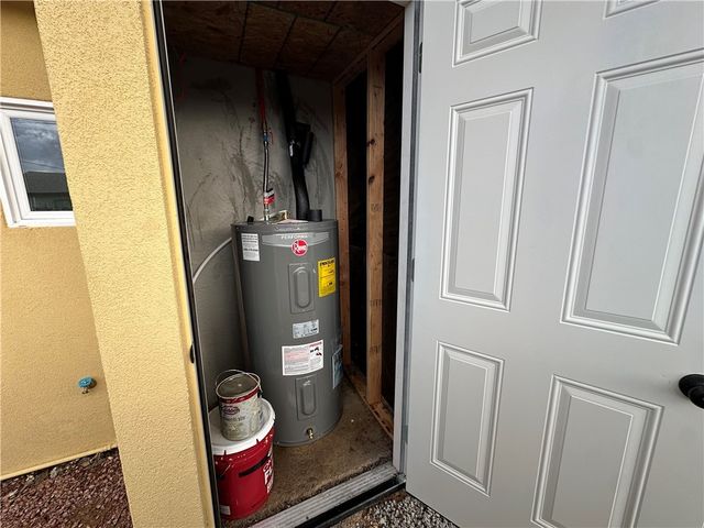 524 1st Avenue, Kingman, AZ 86401