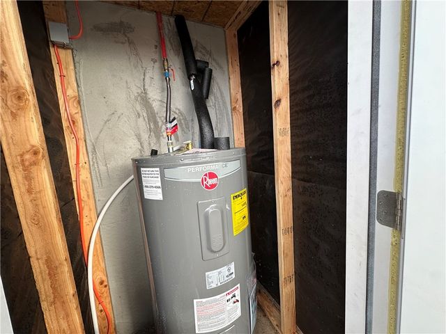 524 1st Avenue, Kingman, AZ 86401